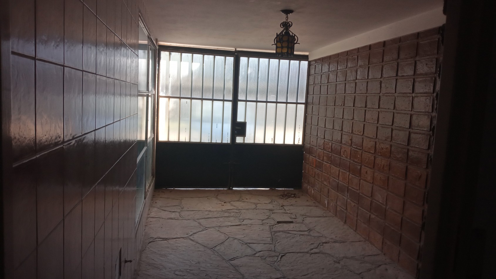 CASA a la VENTA en VIEYTES 4600 ( a 200 m. de Av. Blas Parera y 300 m. de E. Zeballos)