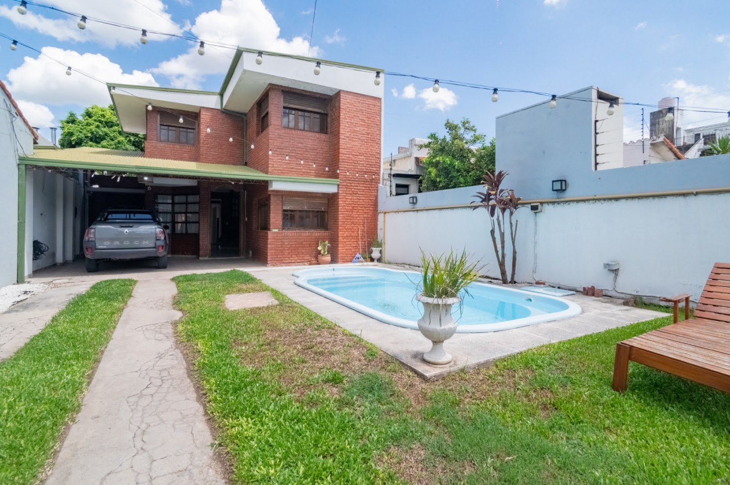 CASA EN VENTA EN BARRIO GUADALUPE RESIDENCIAL 