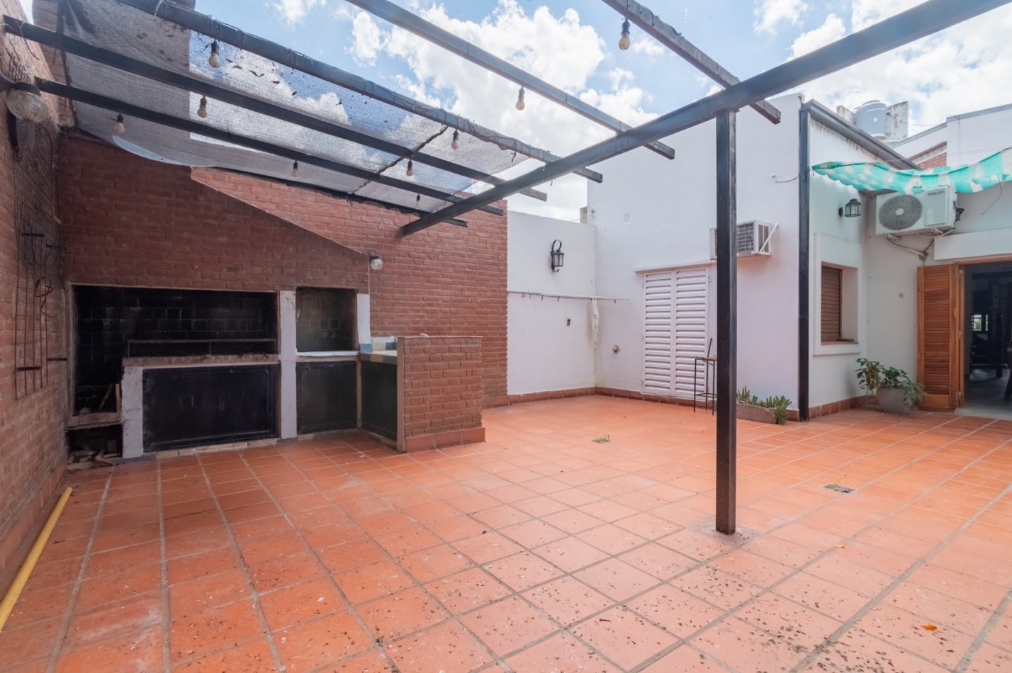 CASA EN VENTA EN BARRIO GUADALUPE RESIDENCIAL 