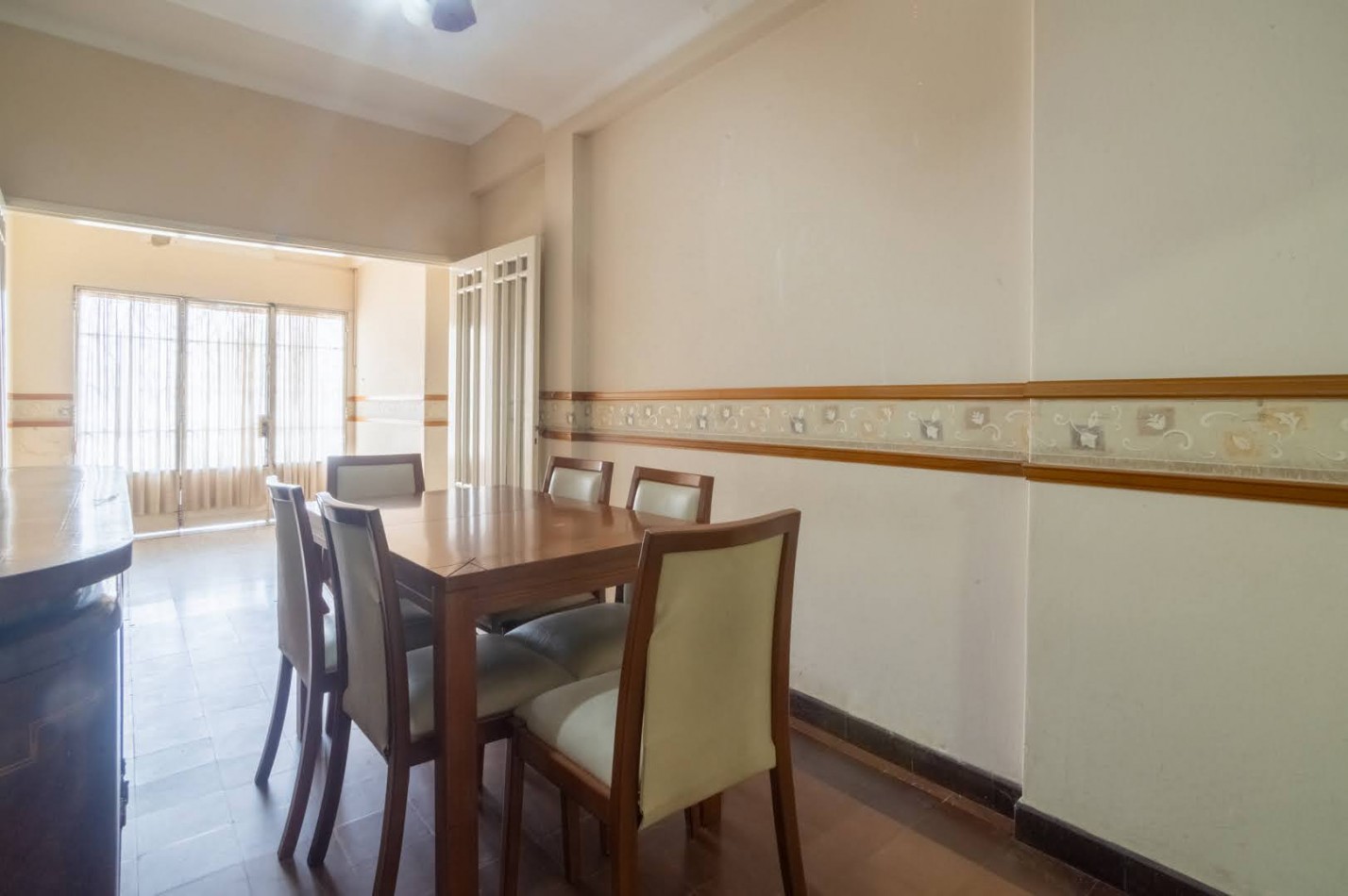 CASA en Av. LOPEZ y PLANES 4400: inversion asegurada