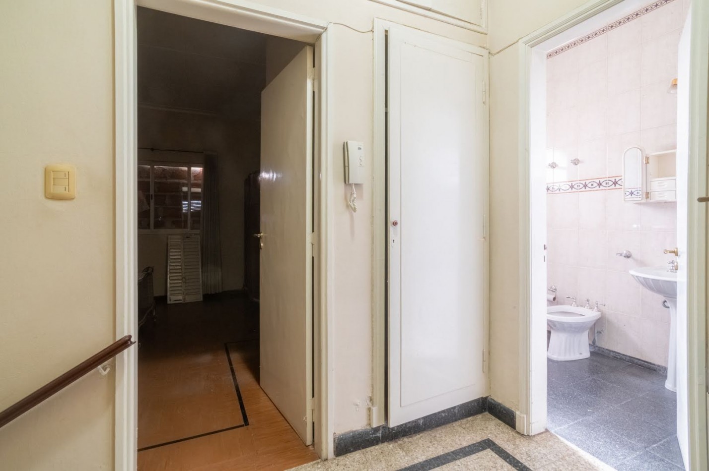 CASA en Av. LOPEZ y PLANES 4400: inversion asegurada