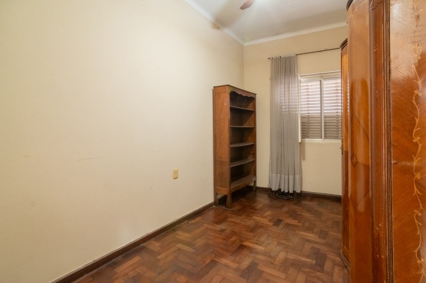 CASA en Av. LOPEZ y PLANES 4400: inversion asegurada