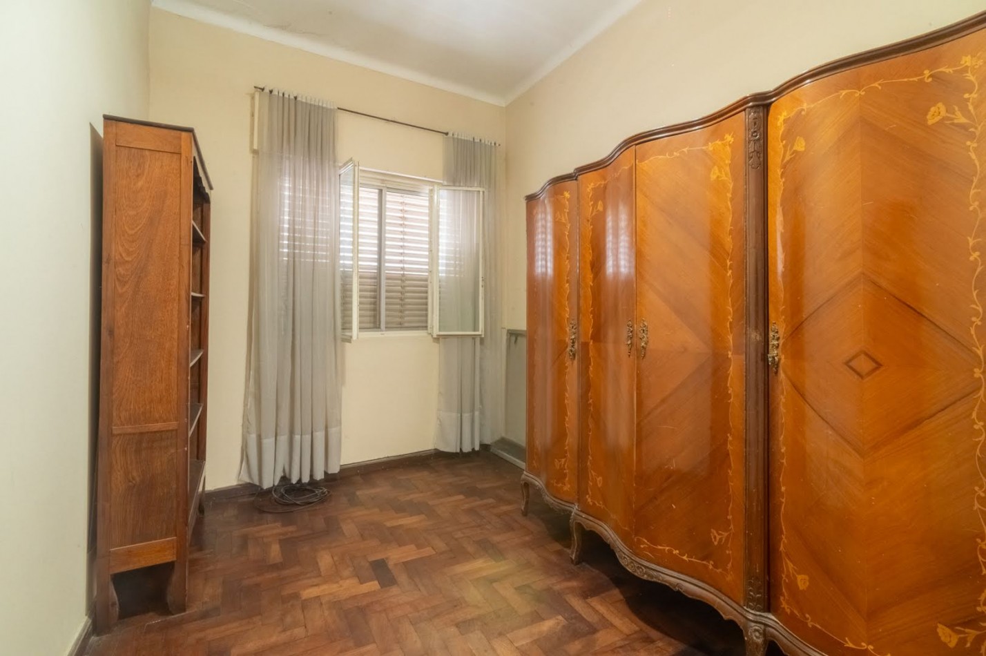 CASA en Av. LOPEZ y PLANES 4400: inversion asegurada