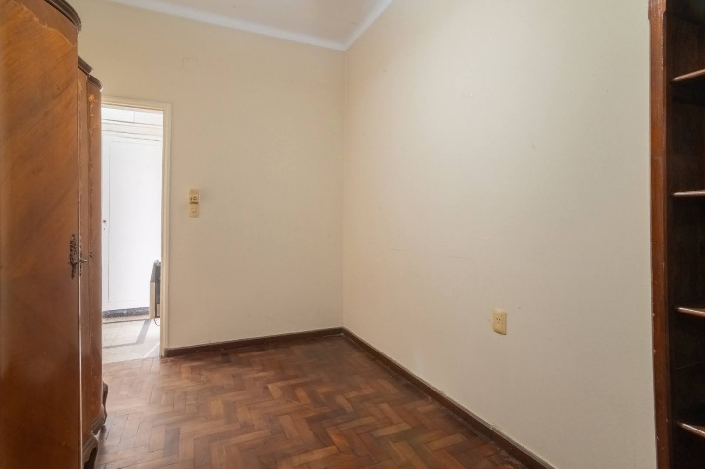 CASA en Av. LOPEZ y PLANES 4400: inversion asegurada