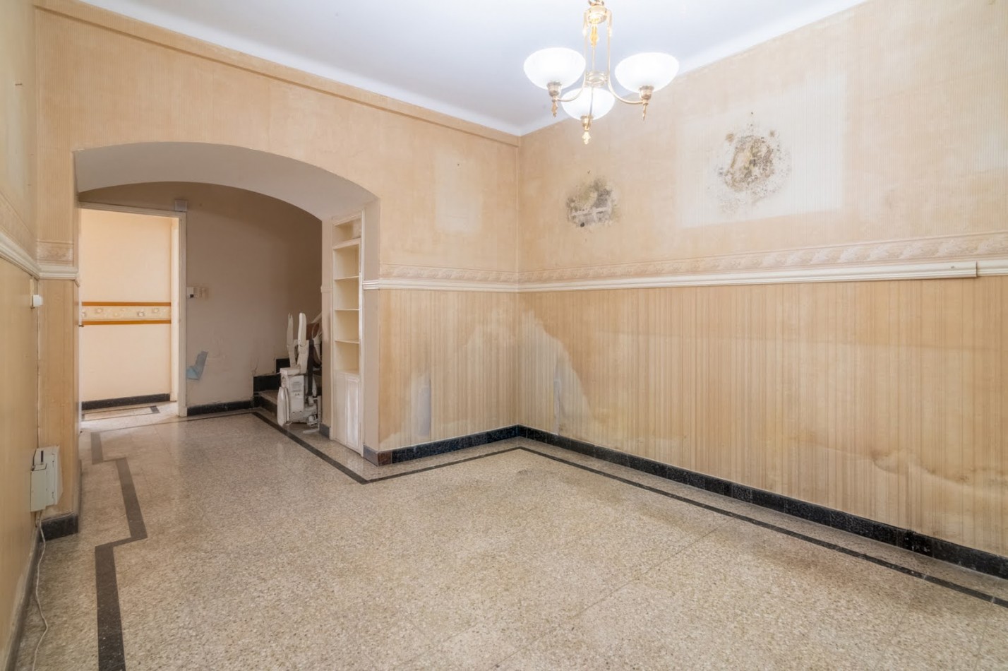 CASA en Av. LOPEZ y PLANES 4400: inversion asegurada