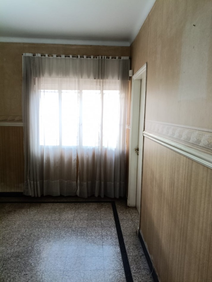CASA en Av. LOPEZ y PLANES 4400: inversion asegurada