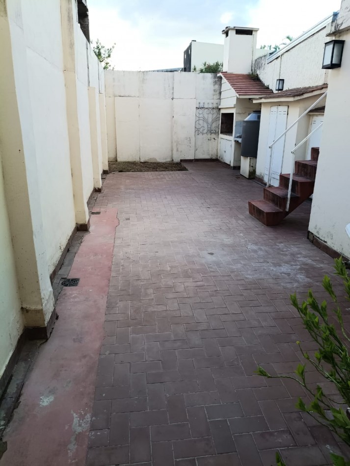 CASA en Av. LOPEZ y PLANES 4400: inversion asegurada