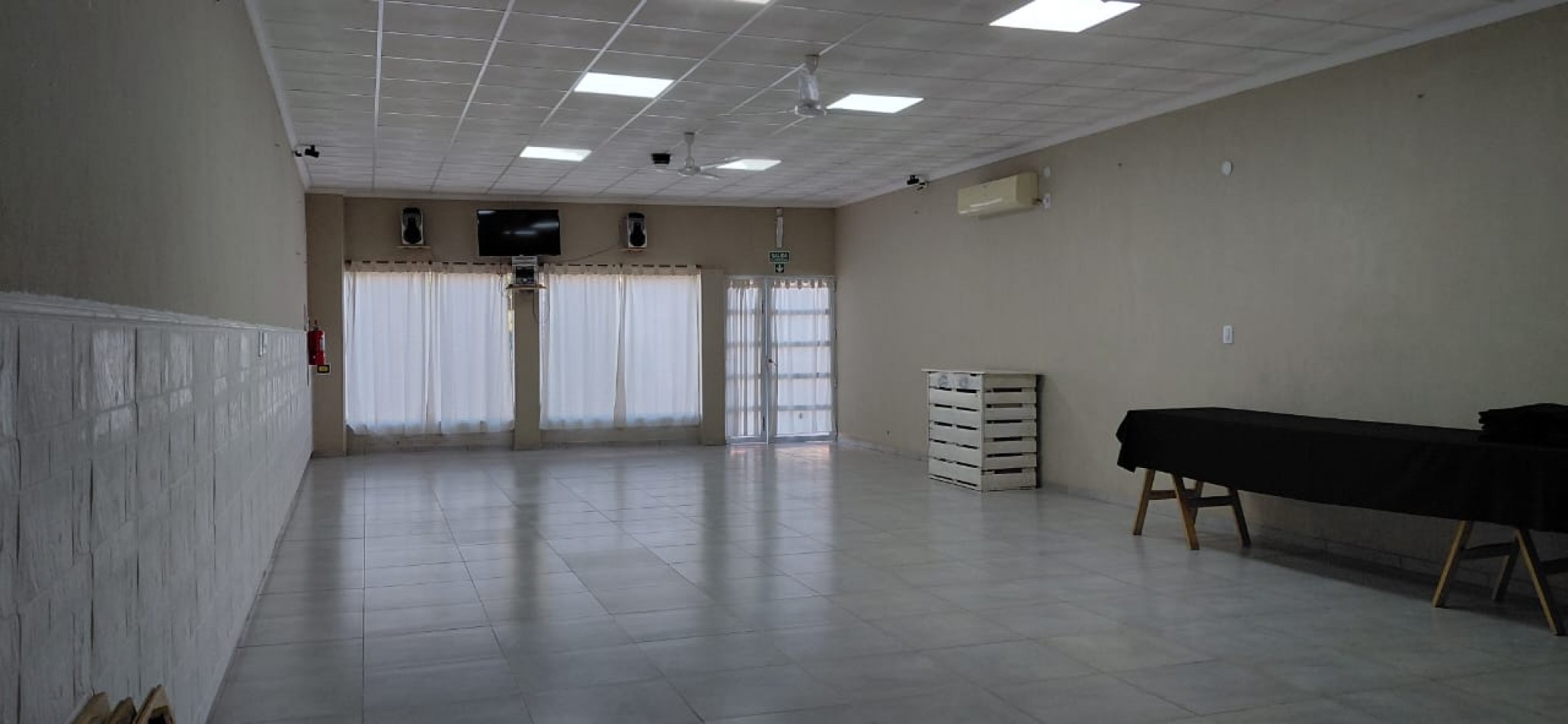 SALON de EVENTOS en Arroyo Aguiar - Oportunidad de Inversion