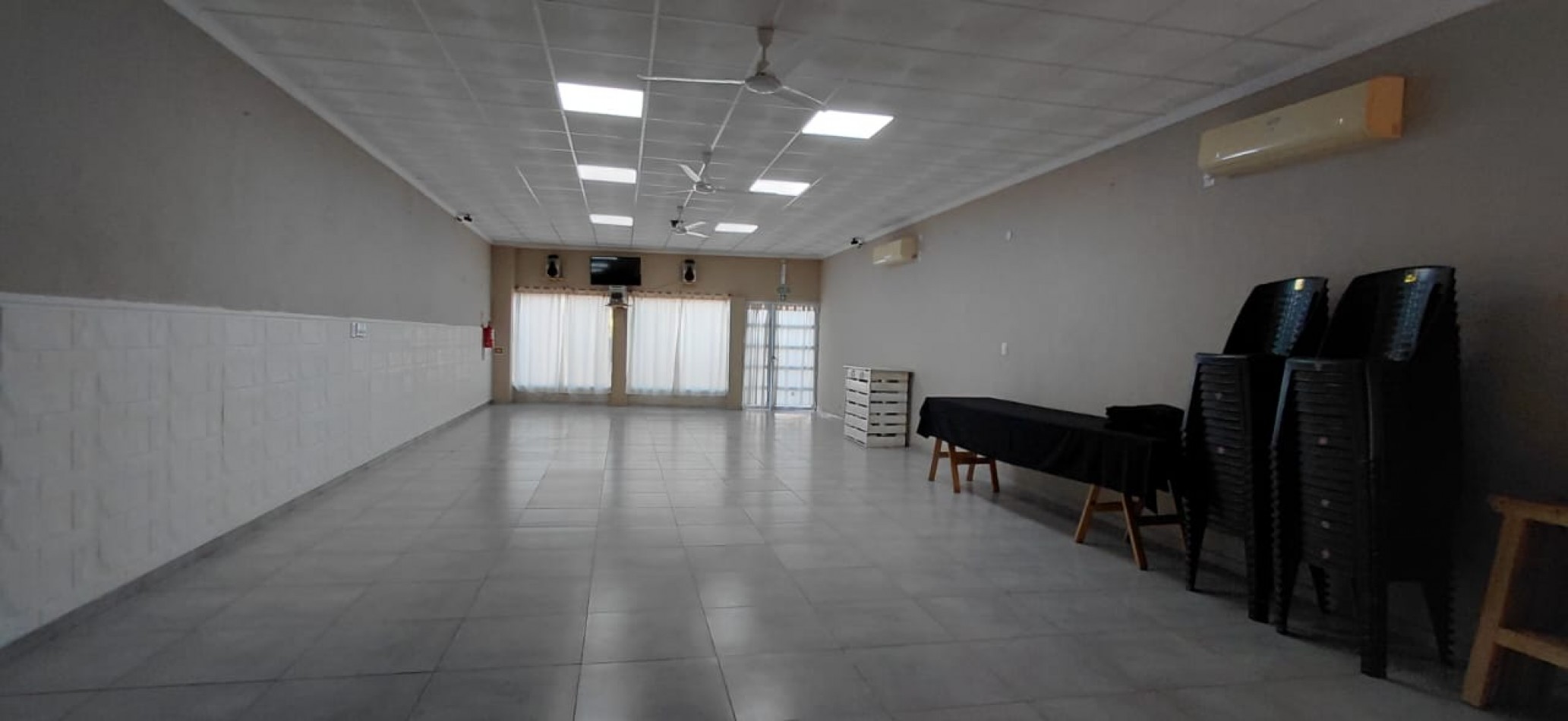 SALON de EVENTOS en Arroyo Aguiar - Oportunidad de Inversion
