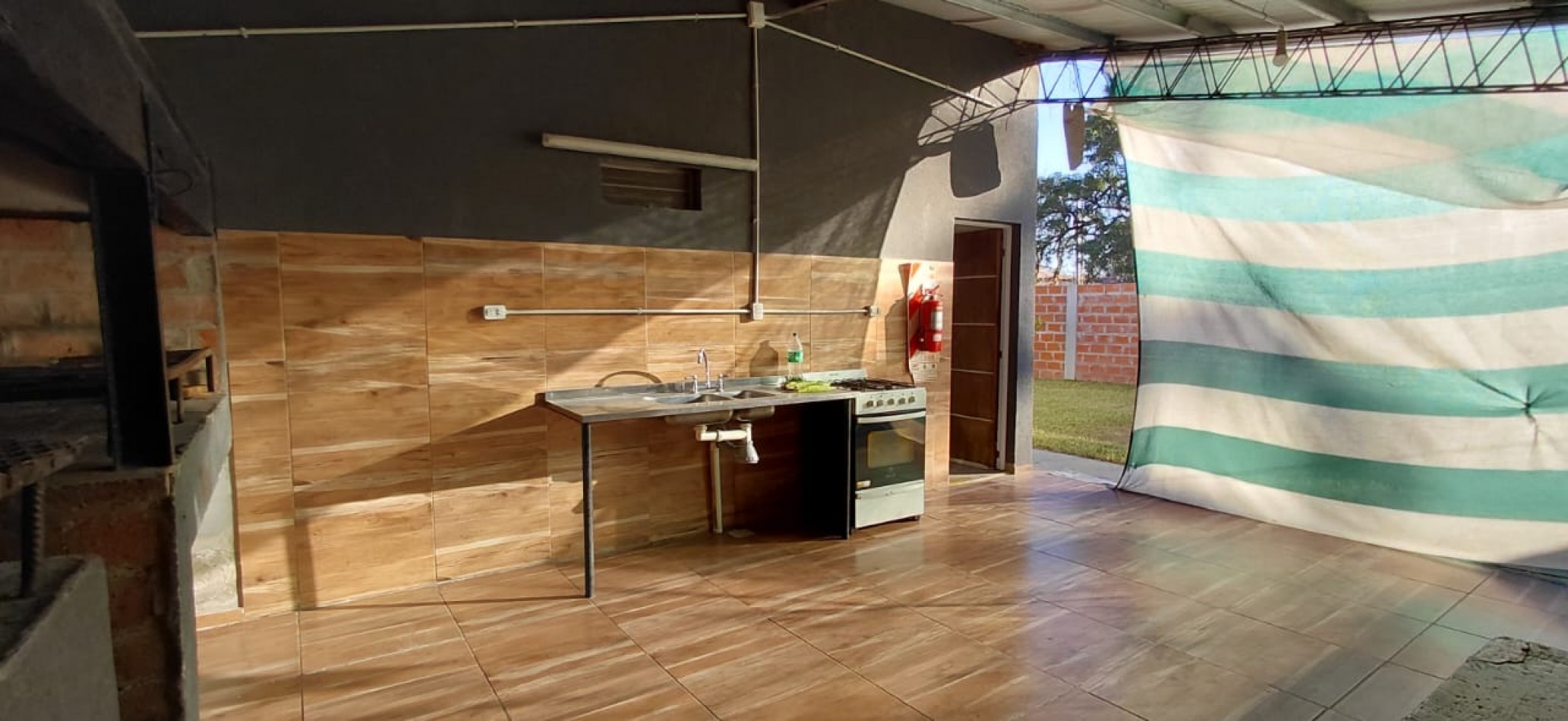 SALON de EVENTOS en Arroyo Aguiar - Oportunidad de Inversion