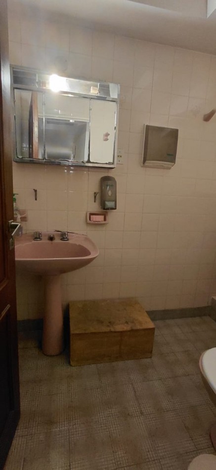Casa de 3 Dormitorios en Barrio Candioti Sur: M.Candioti 3200 Ubicacion Estrategica e Inversion con Renta
