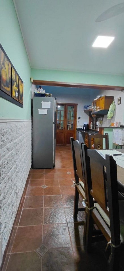Casa a la Venta con Piscina y Quincho- VIEYTES 1847