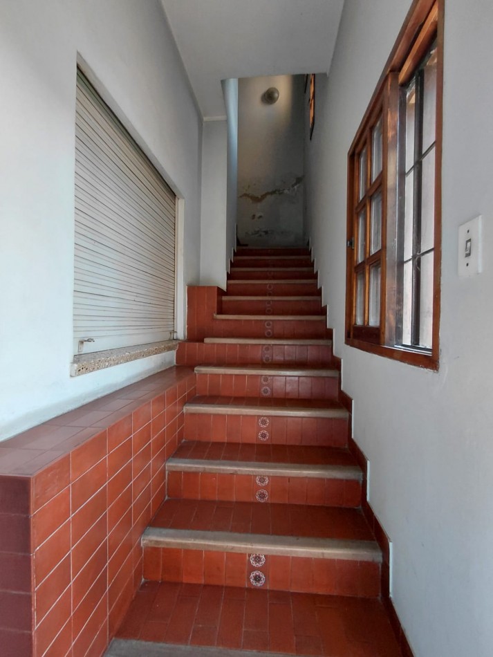 DOS VIVIENDAS en LAVAISSE casi Av. F.Zuviria