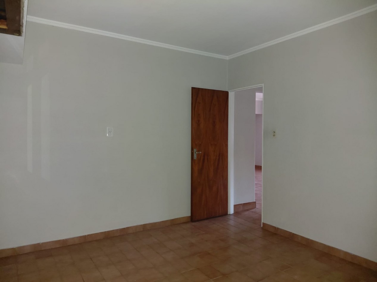 DOS VIVIENDAS en LAVAISSE casi Av. F.Zuviria