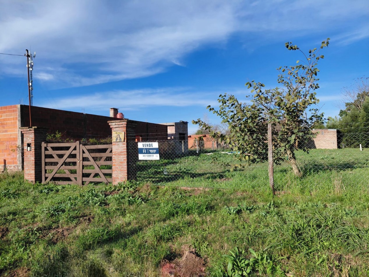 Terreno con Quincho y Pileta en A.Leyes (Ruta 1 - Km 12,5)