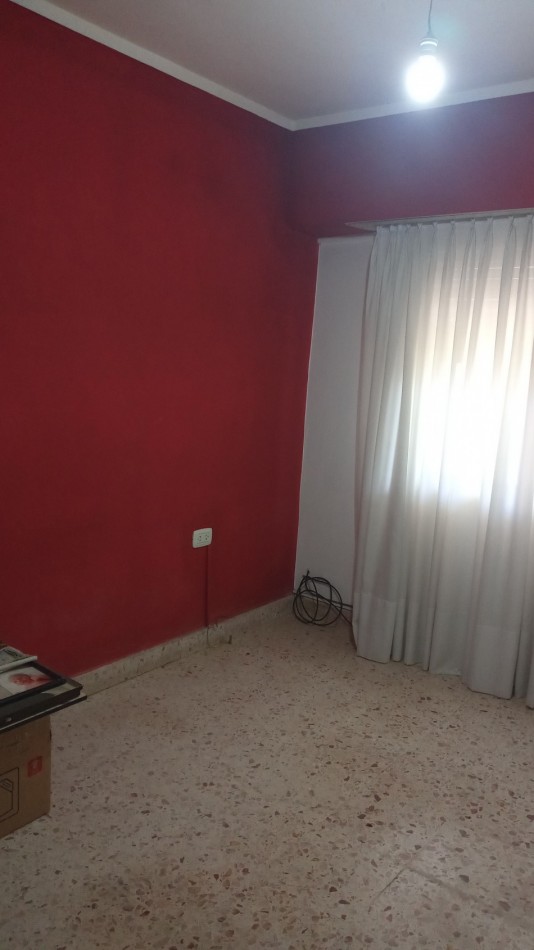 CASA a la VENTA en VIEYTES 4600 ( a 200 m. de Av. Blas Parera y 300 m. de E. Zeballos)